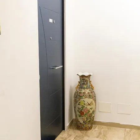 Rita A Trastevere Гостевой дом Рим