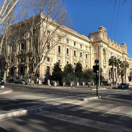 Rita A Trastevere Гостевой дом Рим